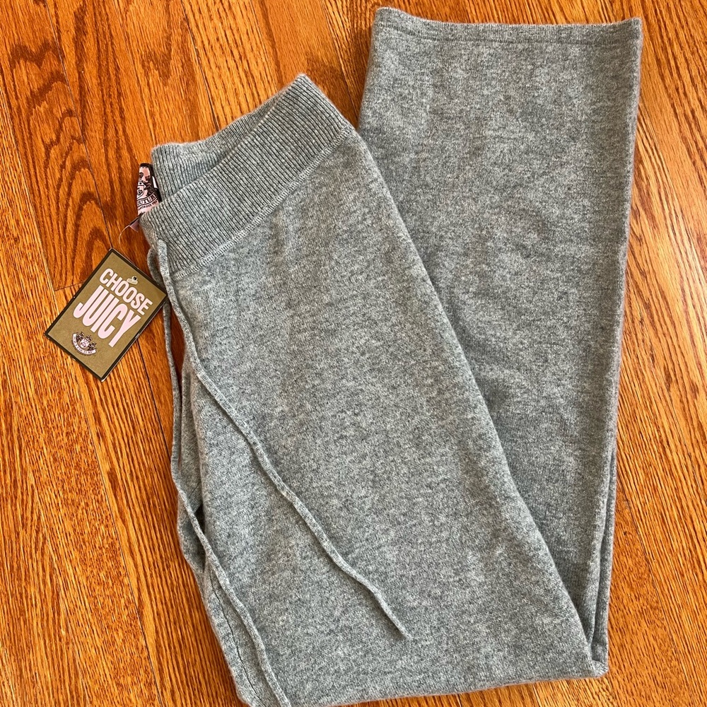 NWT Juicy Couture women’s Gray Joggers